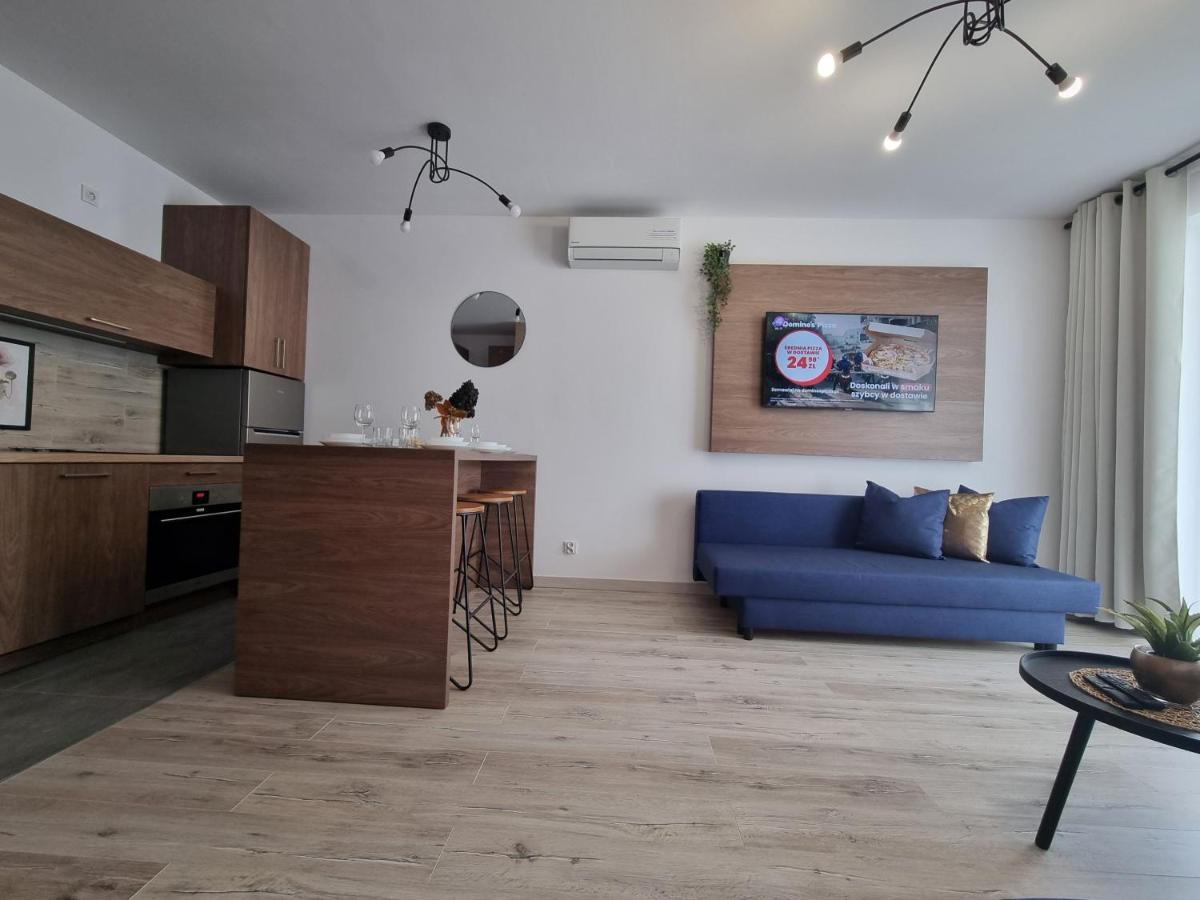 Q Apart Enter- Klimatyzowany 2 Pokojowy Apartament Przy Manufakturze Z Garazem Gratis, Fv Lodz  Exterior photo